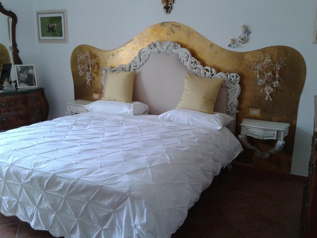 سانريمو La Casa Di Sissi B&B الغرفة الصورة